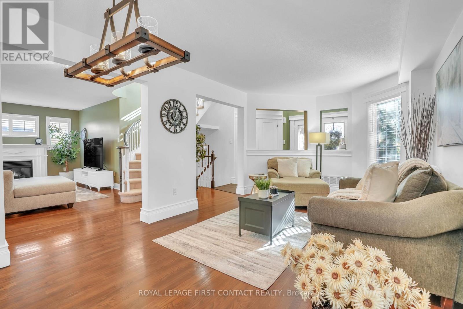 












1328 VINCENT CRESCENT

,
Innisfil,




Ontario
L9S1Z8

