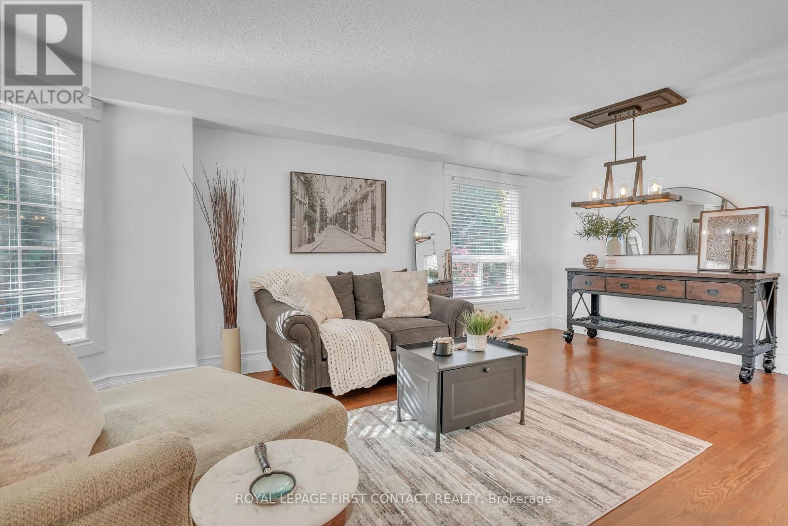 












1328 VINCENT CRESCENT

,
Innisfil,




Ontario
L9S1Z8

