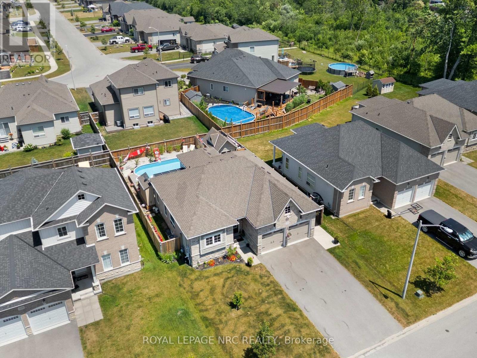 












396 BRADY COURT

,
Fort Erie (Lakeshore),




Ontario
L2A1N1

