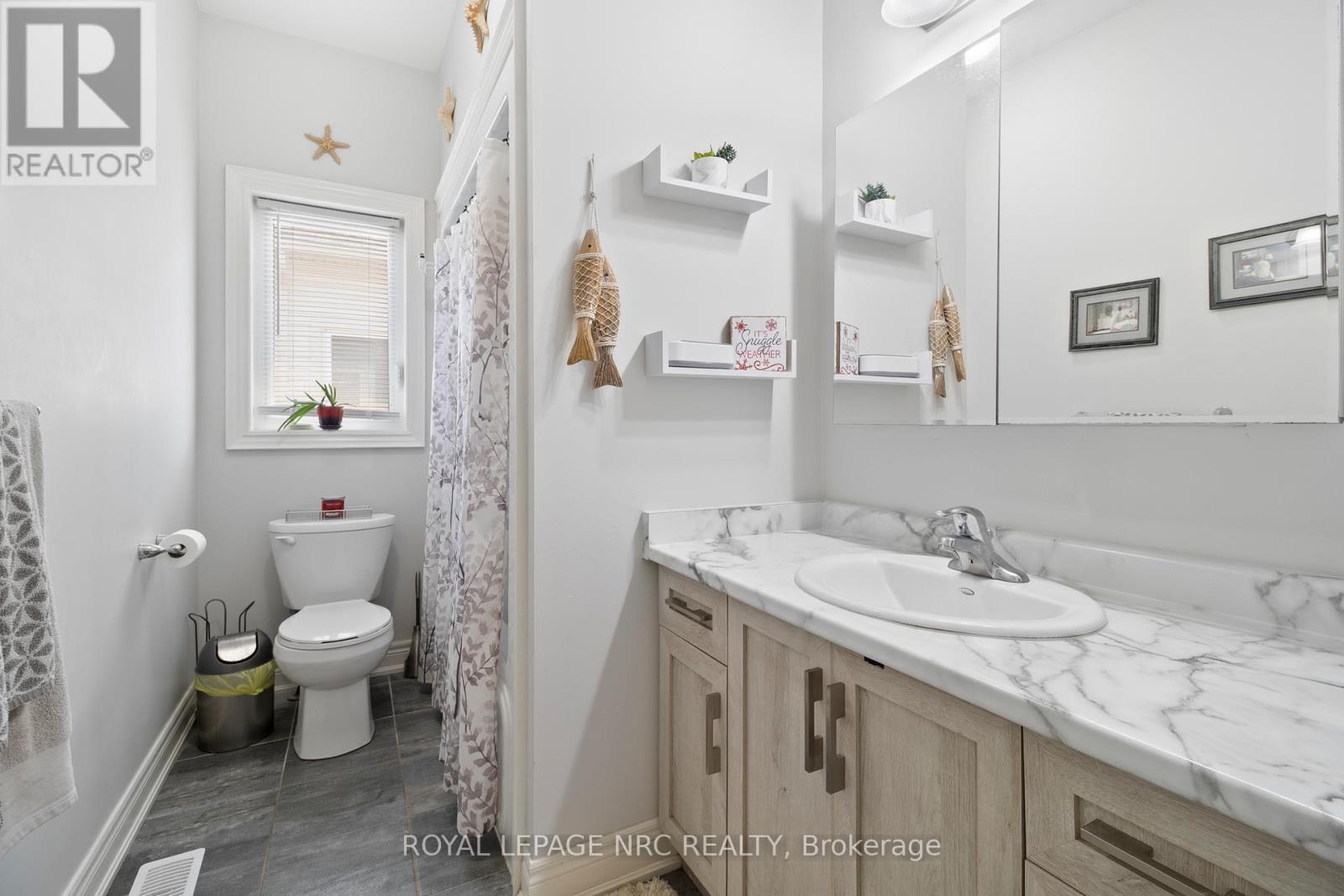 












396 BRADY COURT

,
Fort Erie (Lakeshore),




Ontario
L2A1N1

