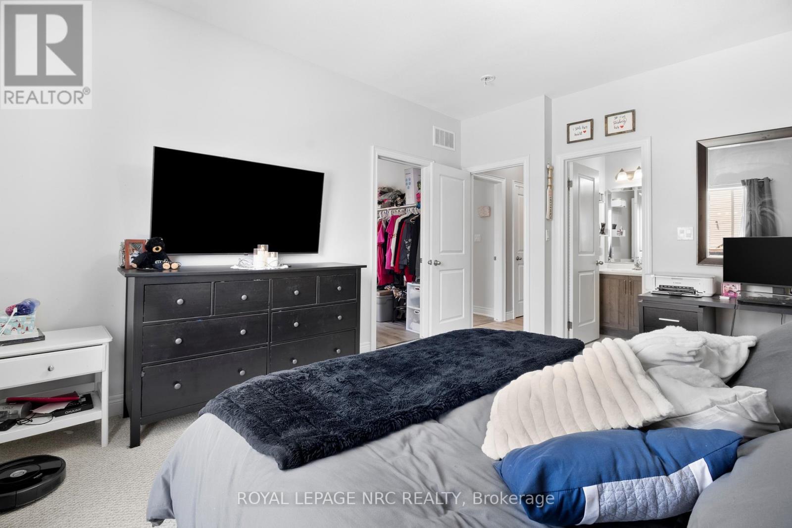 












396 BRADY COURT

,
Fort Erie (Lakeshore),




Ontario
L2A1N1

