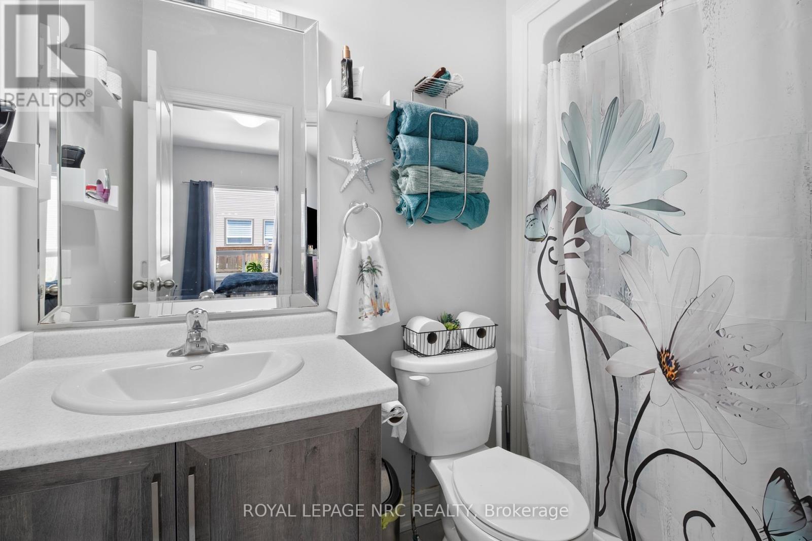 












396 BRADY COURT

,
Fort Erie (Lakeshore),




Ontario
L2A1N1

