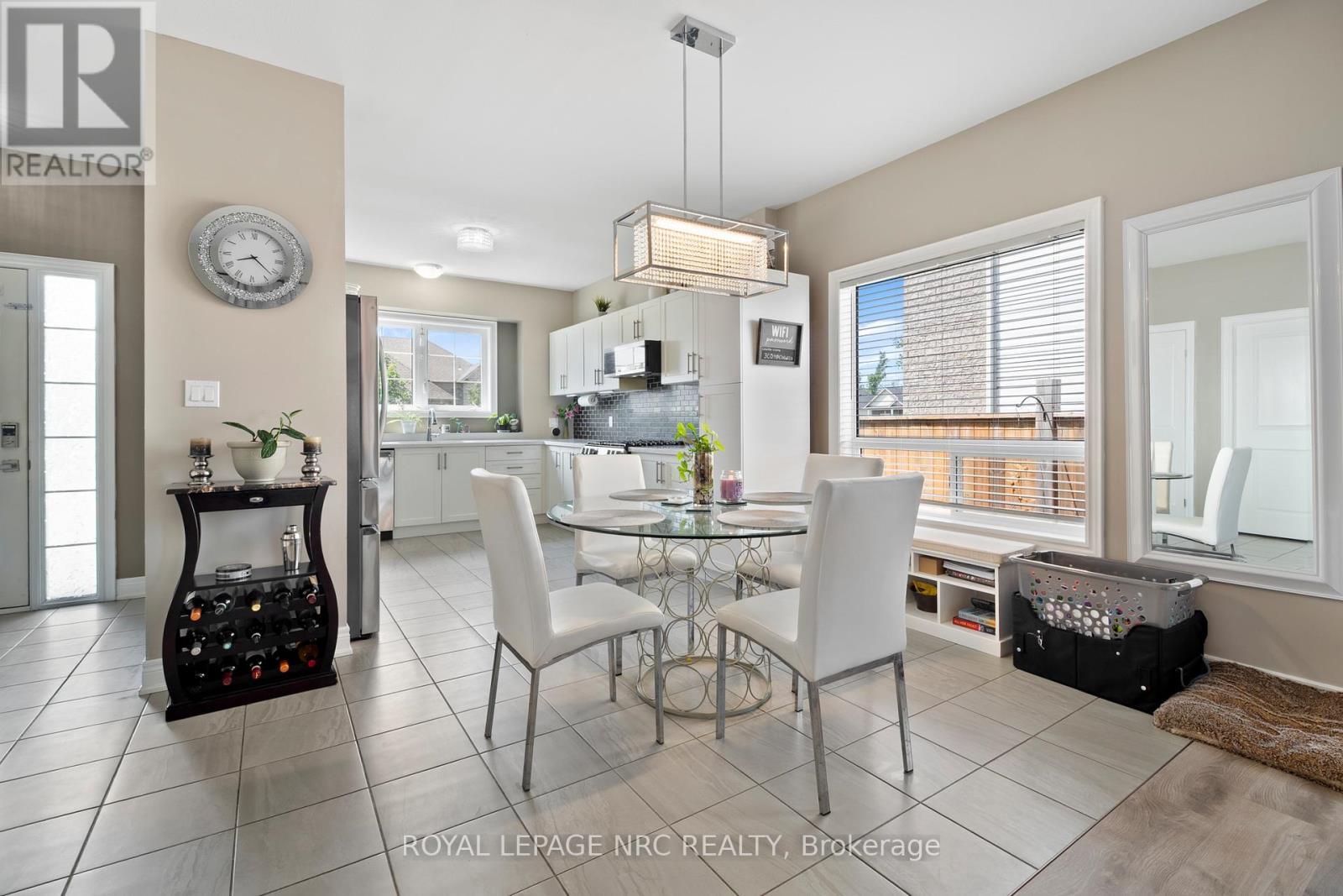 












396 BRADY COURT

,
Fort Erie (Lakeshore),




Ontario
L2A1N1

