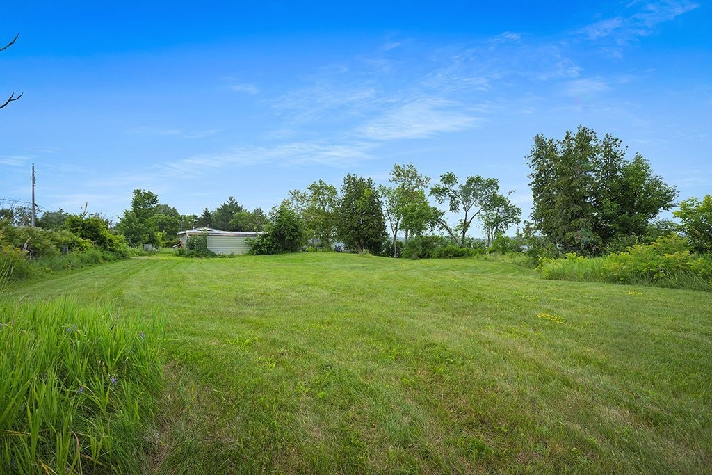 









1111


Ch. de la Pointe-Indienne

,
Pontiac,







QC
J0X2V0

