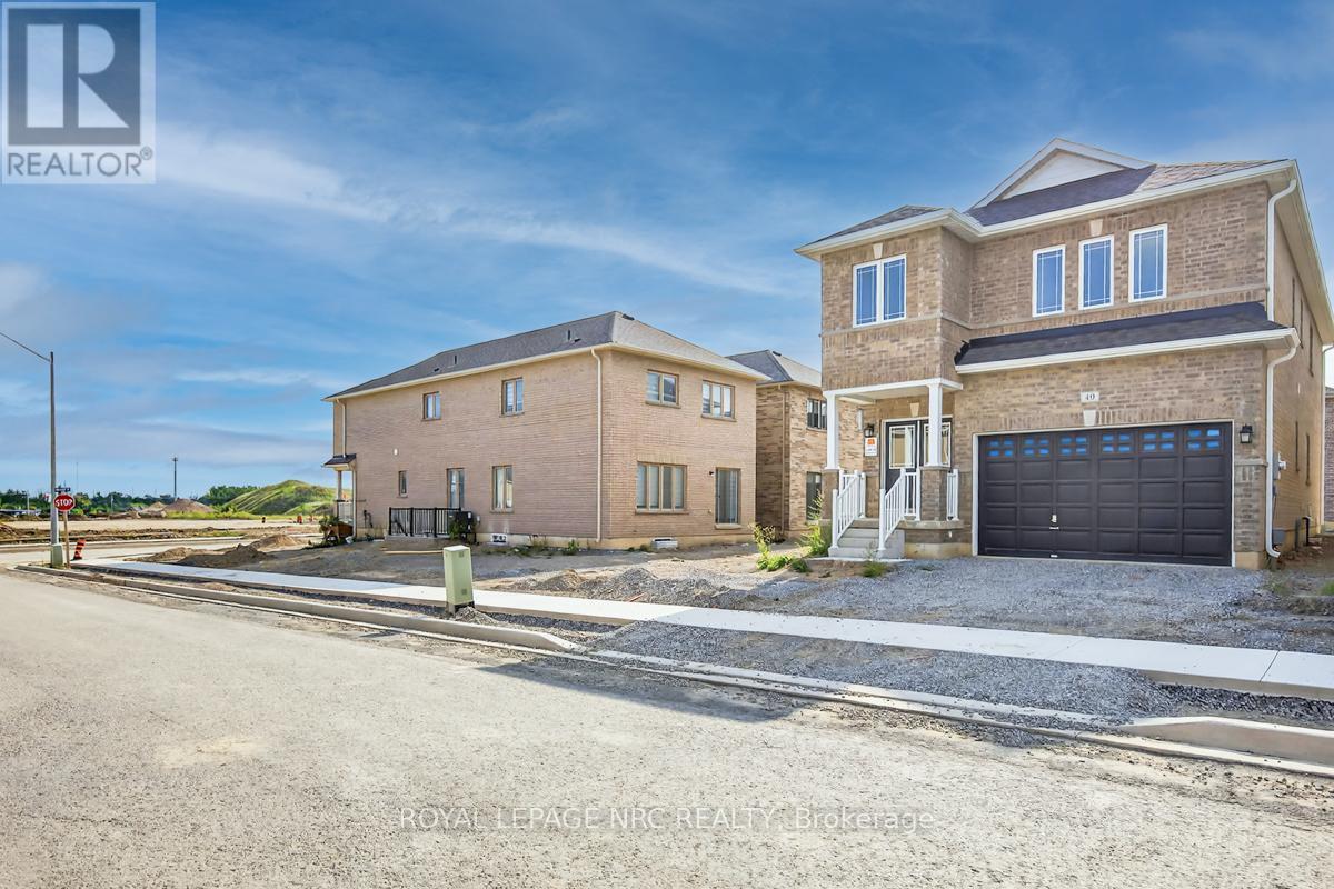 












49 HUNTSWORTH AVENUE

,
Thorold (Thorold Downtown),




Ontario
L2V0N2

