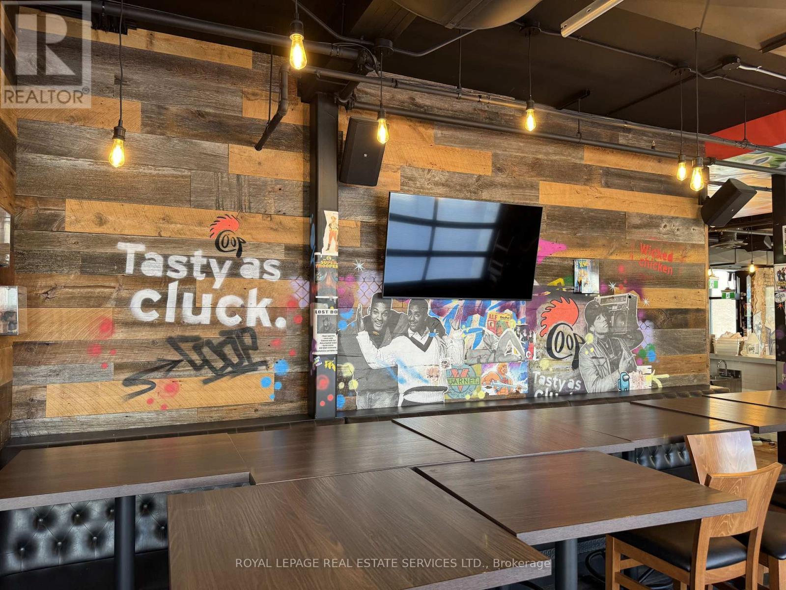 












1 QUEEN STREET N

,
Kitchener,




Ontario
N2H2G7

