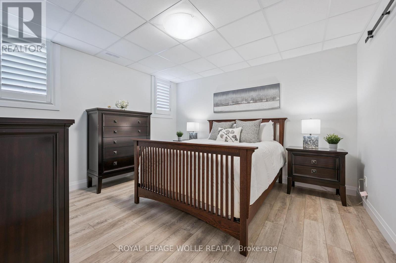 












186 TIMBER TRAIL ROAD

,
Woolwich,




Ontario
N3B0C7

