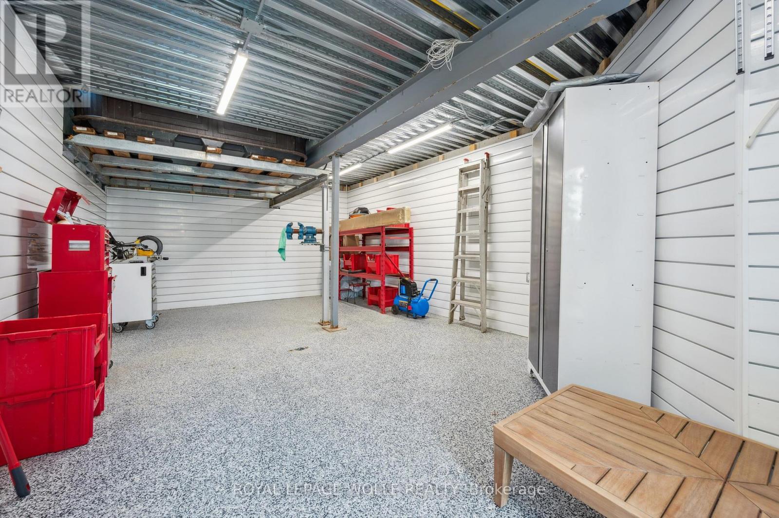 












186 TIMBER TRAIL ROAD

,
Woolwich,




Ontario
N3B0C7

