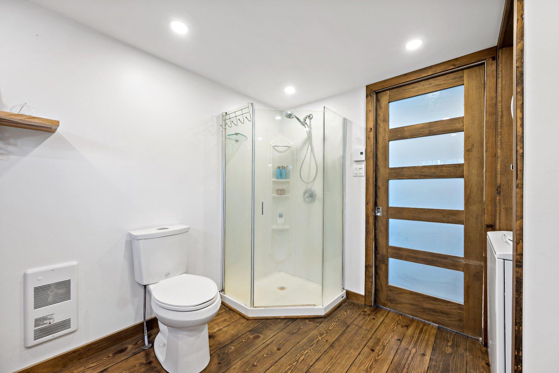 









2305


Ch. des Mûriers

,
Nominingue,




QC
J0W1R0

