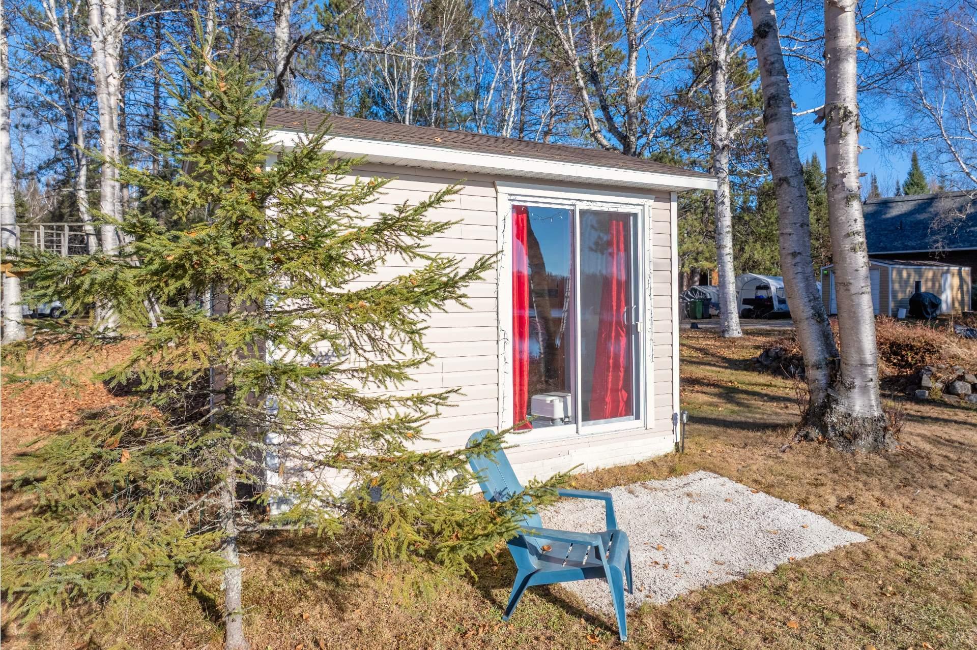 









2305


Ch. des Mûriers

,
Nominingue,




QC
J0W1R0

