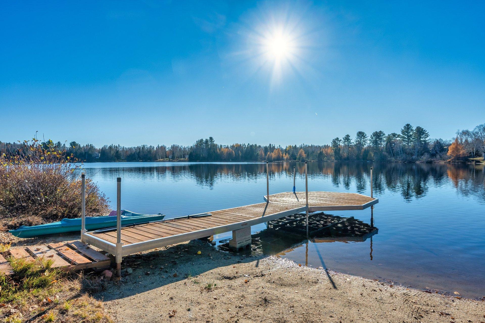 









2305


Ch. des Mûriers

,
Nominingue,




QC
J0W1R0

