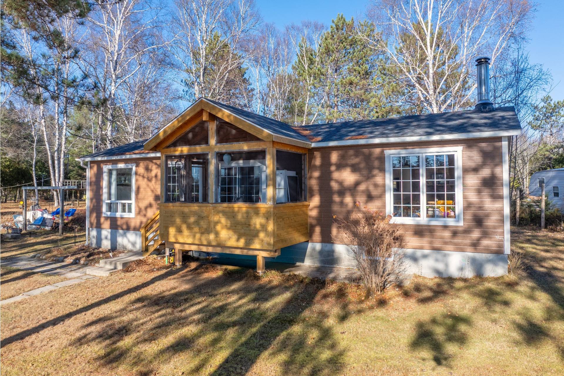 









2305


Ch. des Mûriers

,
Nominingue,




QC
J0W1R0

