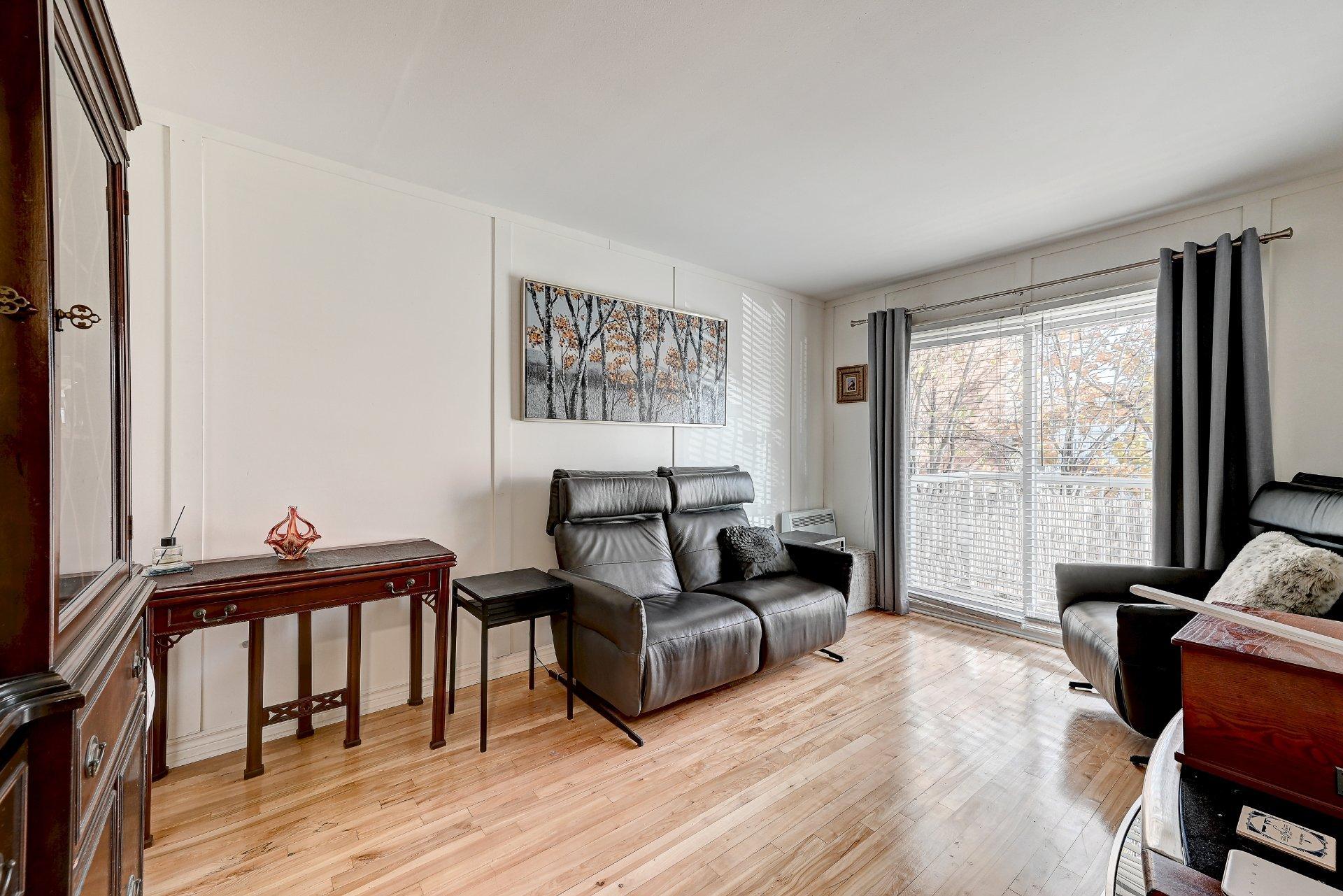 









7151


Av. Champchevrier

,
Montréal (Anjou),




QC
H1J1W5

