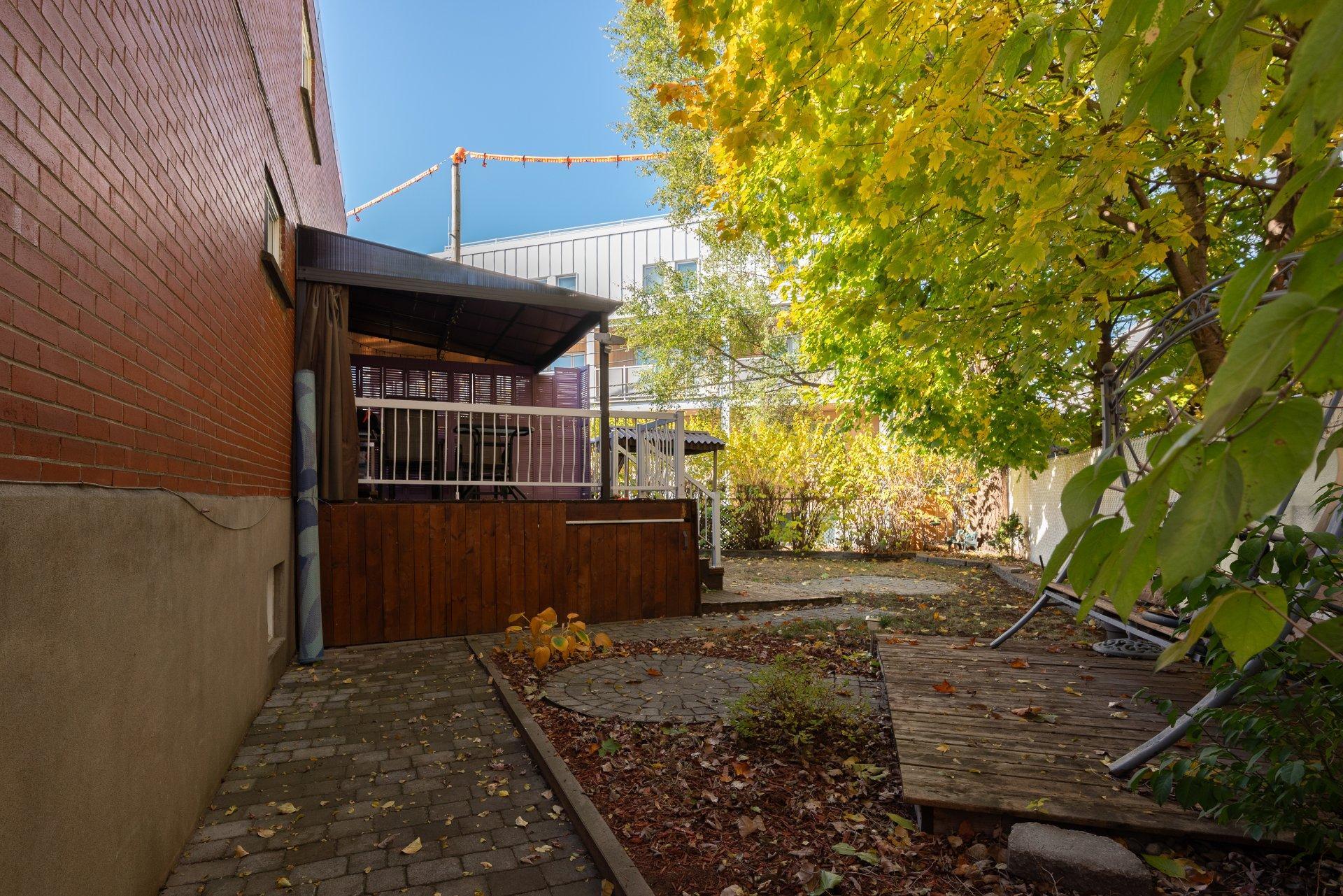 









7151


Av. Champchevrier

,
Montréal (Anjou),




QC
H1J1W5

