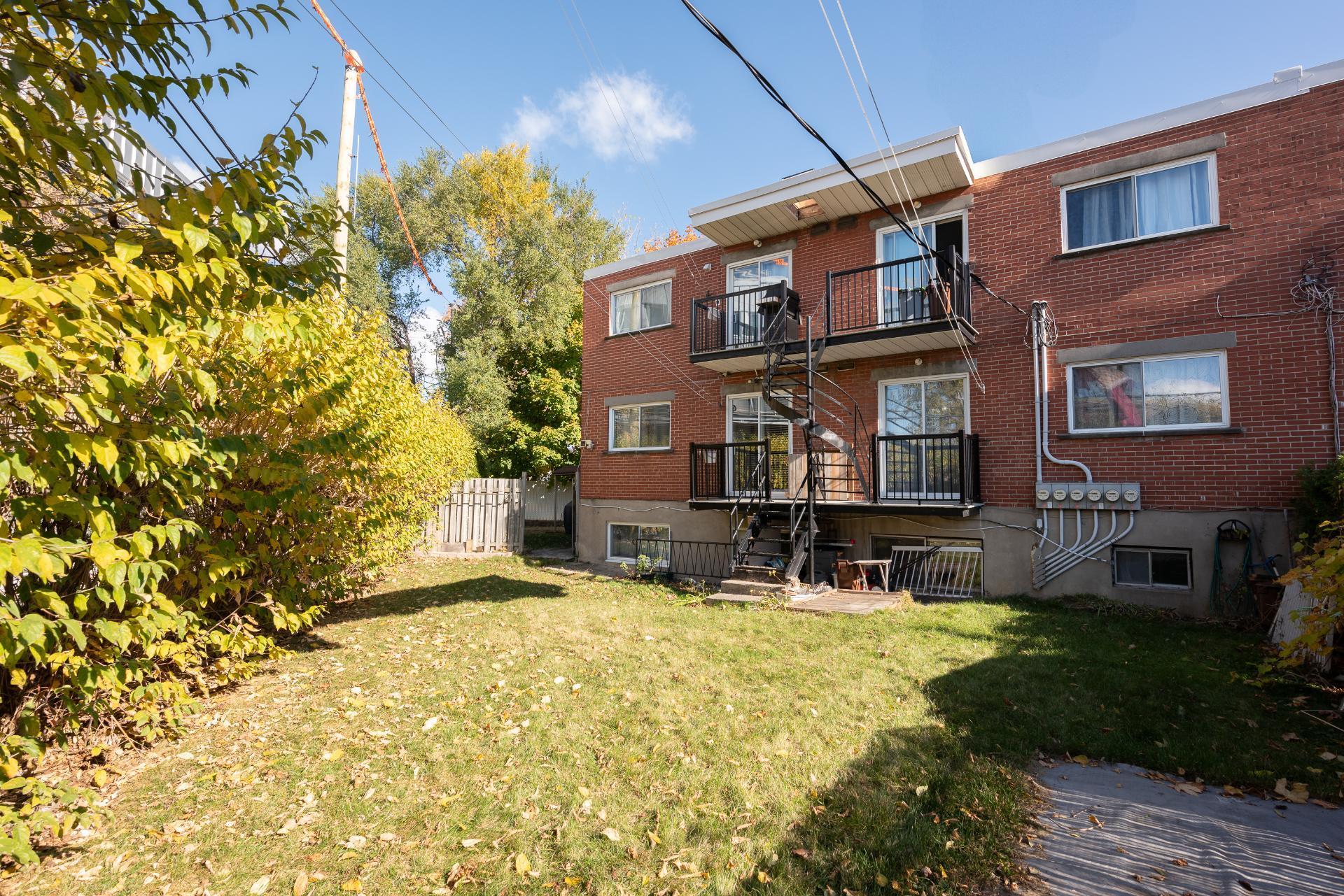 









7151


Av. Champchevrier

,
Montréal (Anjou),




QC
H1J1W5

