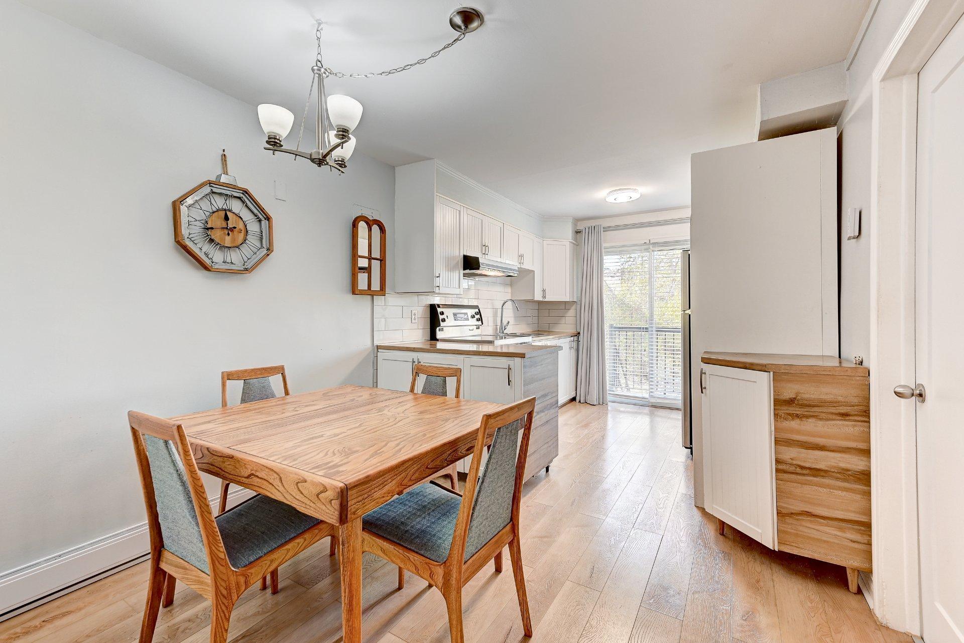 









7151


Av. Champchevrier

,
Montréal (Anjou),




QC
H1J1W5

