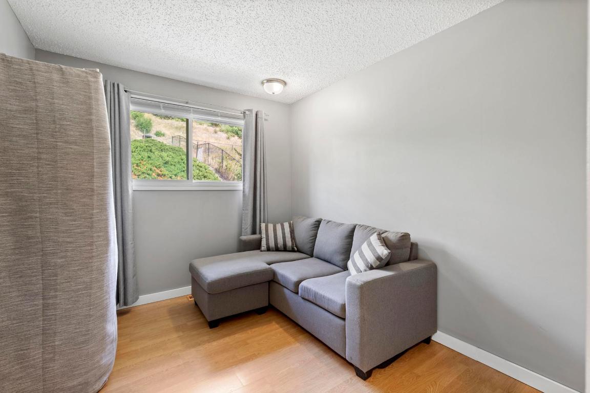 









1285


Begley

Road,
Kelowna,




BC
V1P 1K8

