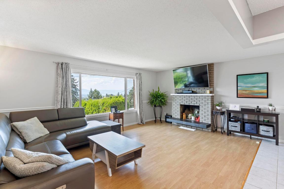 









1285


Begley

Road,
Kelowna,




BC
V1P 1K8

