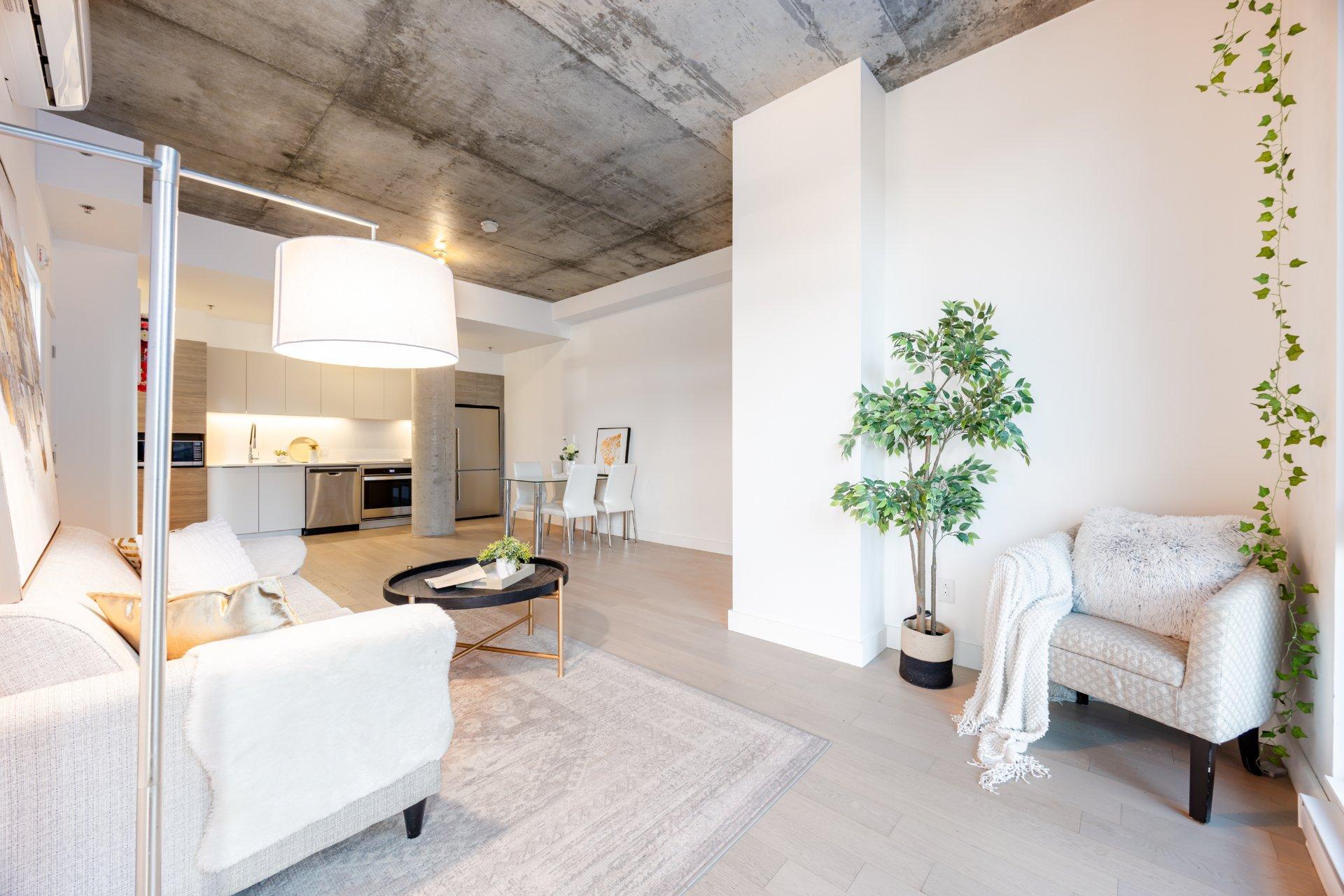 









75


Rue De Castelnau O.

, 106,
Montréal (Villeray/Saint-Michel/Parc-Extension),




QC
H2R0B9

