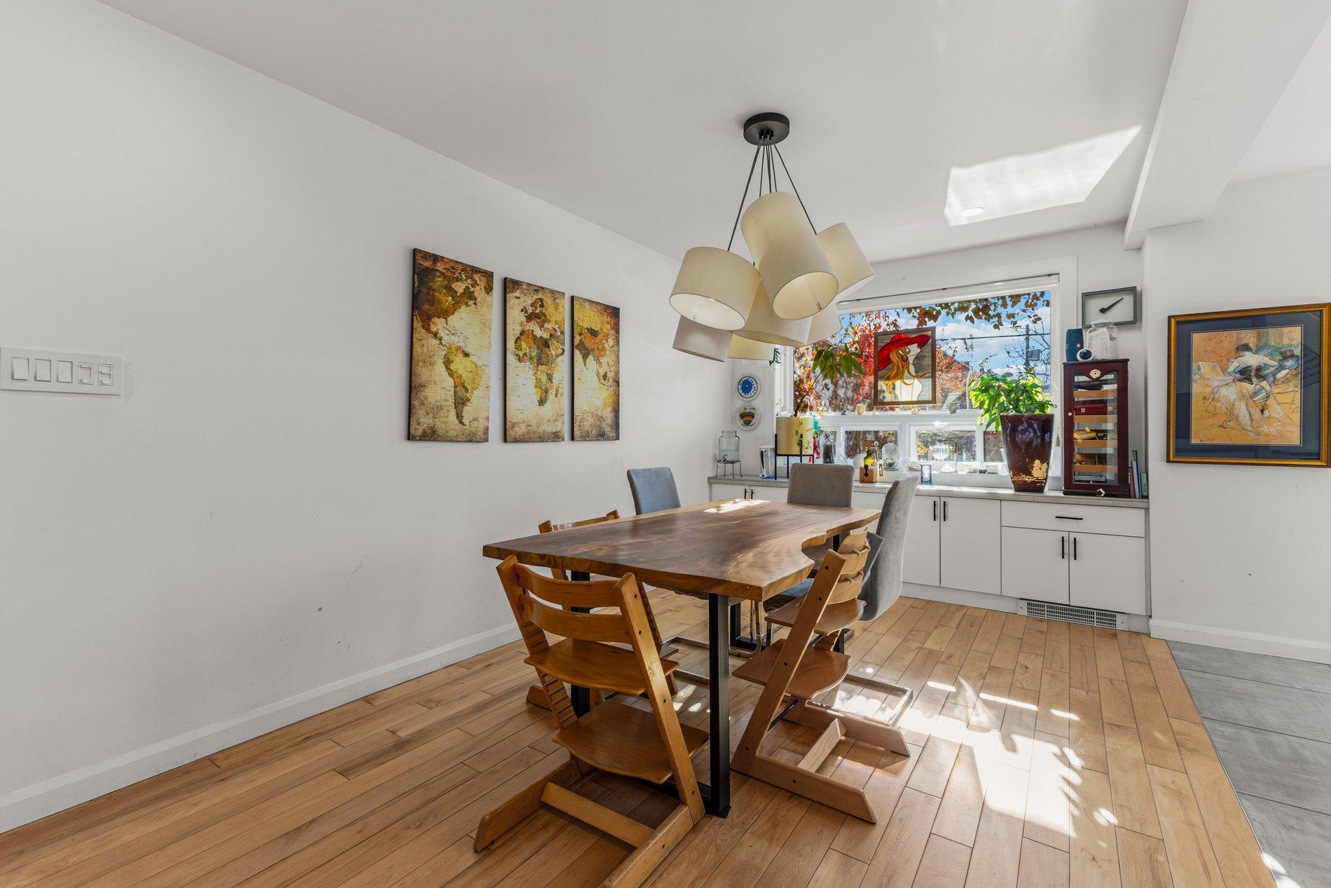 









6878

 - 6882


Av. Louis-Hébert

,
Montréal (Rosemont/La Petite-Patrie),




QC
H2G2G9

