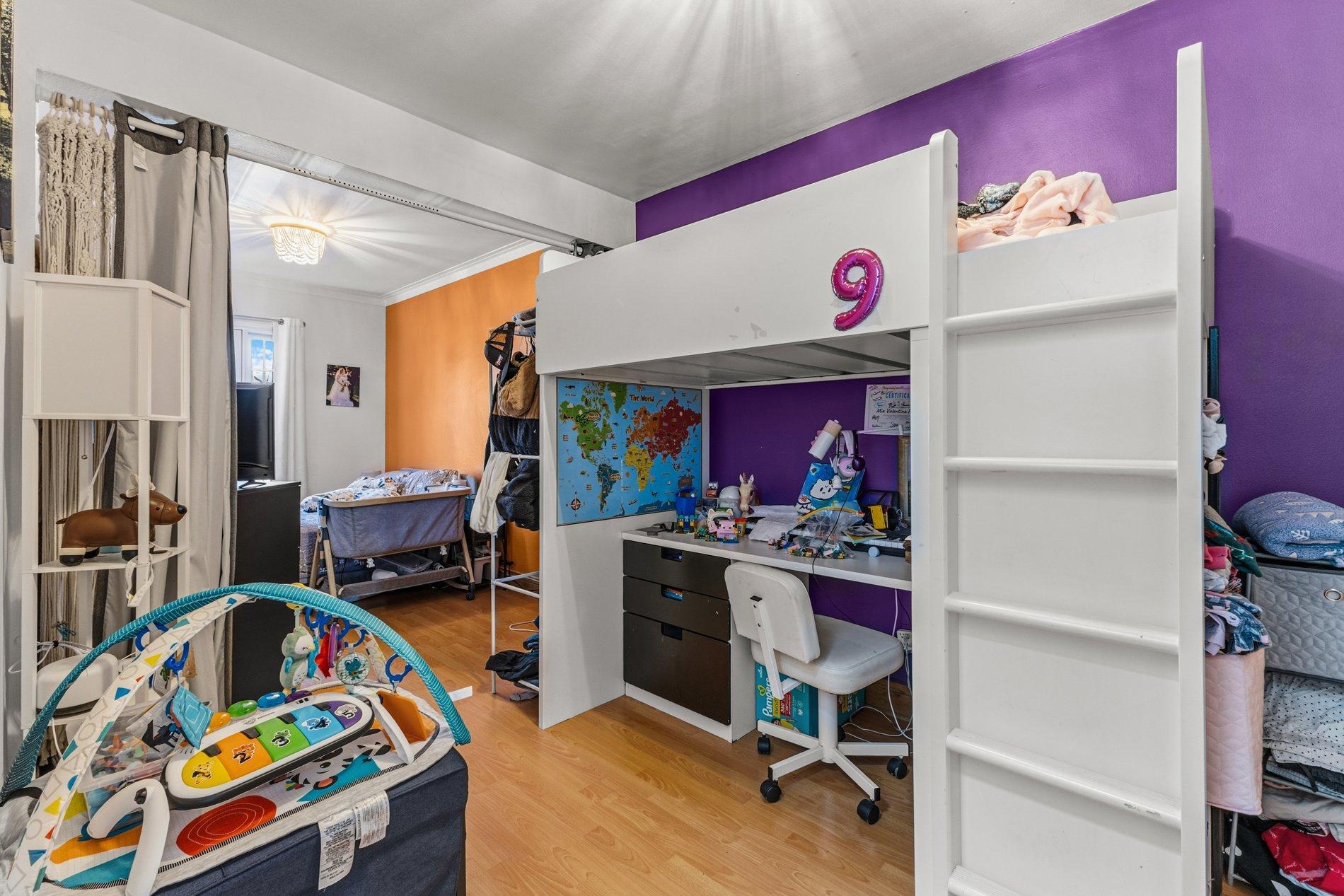 









6878

 - 6882


Av. Louis-Hébert

,
Montréal (Rosemont/La Petite-Patrie),




QC
H2G2G9

