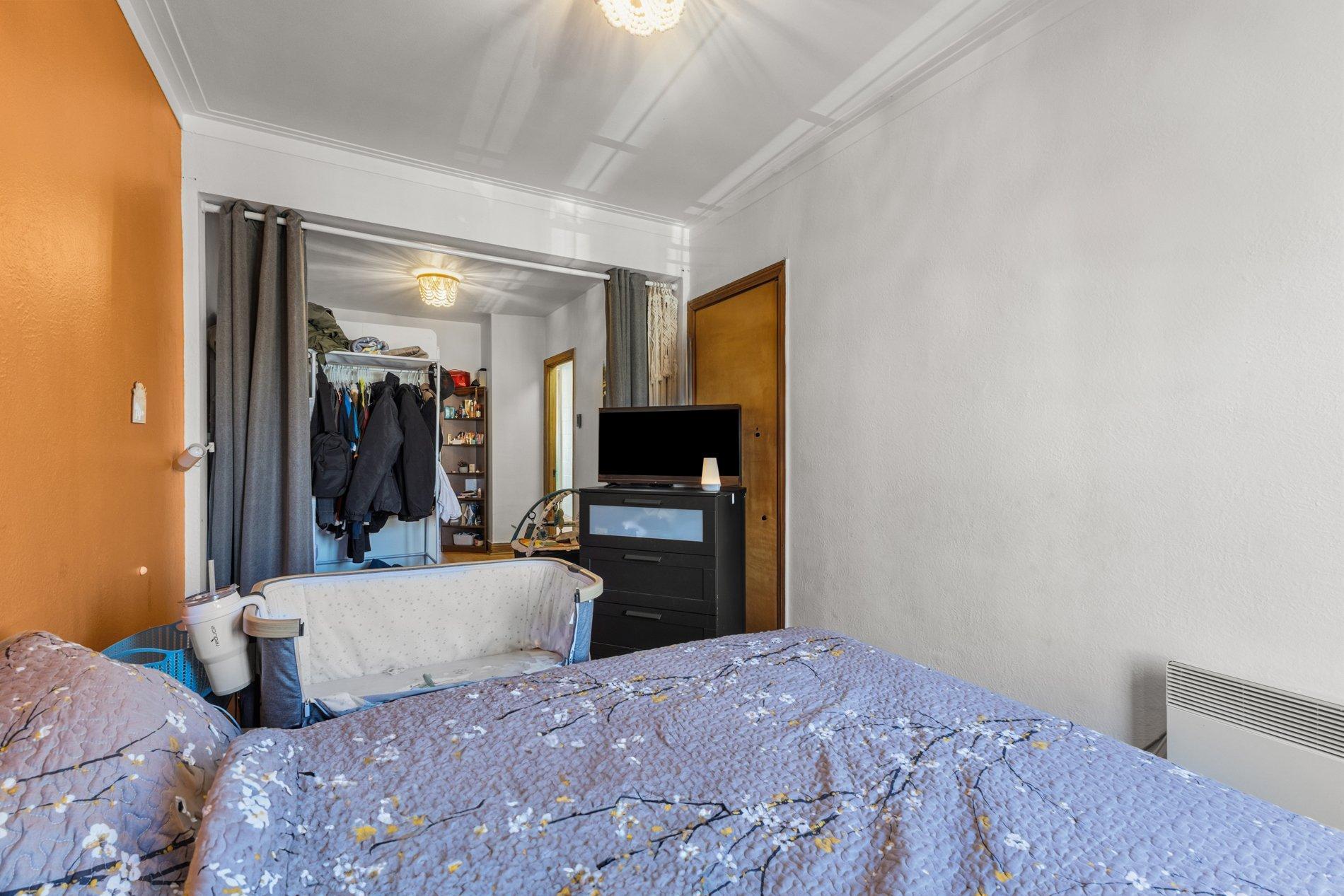 









6878

 - 6882


Av. Louis-Hébert

,
Montréal (Rosemont/La Petite-Patrie),




QC
H2G2G9

