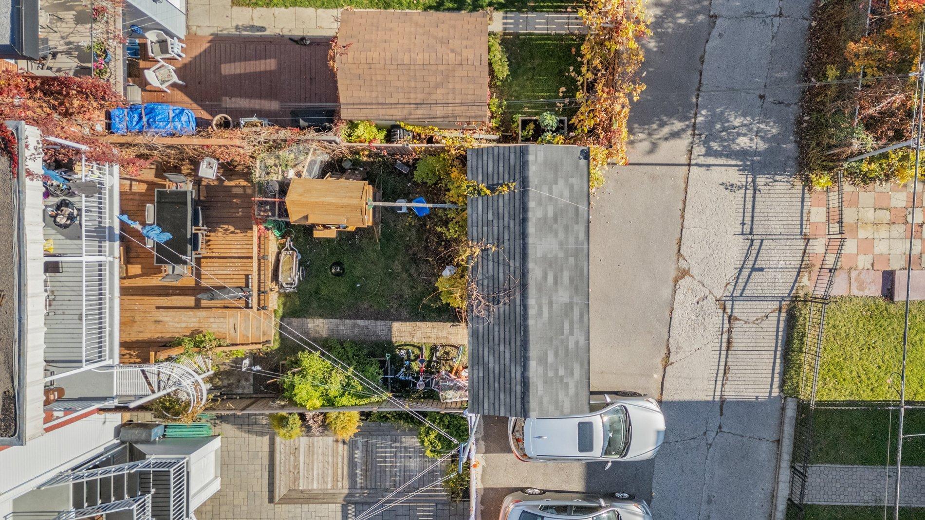 









6878

 - 6882


Av. Louis-Hébert

,
Montréal (Rosemont/La Petite-Patrie),




QC
H2G2G9

