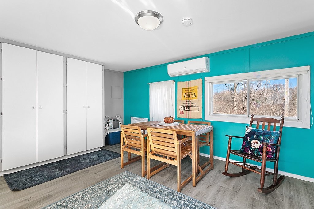 









1105


Ch. de la Pointe-Indienne

,
Pontiac,




QC
J0X2V0

