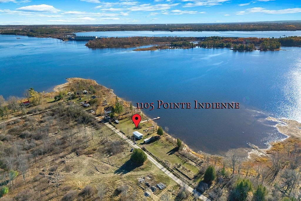 









1105


Ch. de la Pointe-Indienne

,
Pontiac,




QC
J0X2V0

