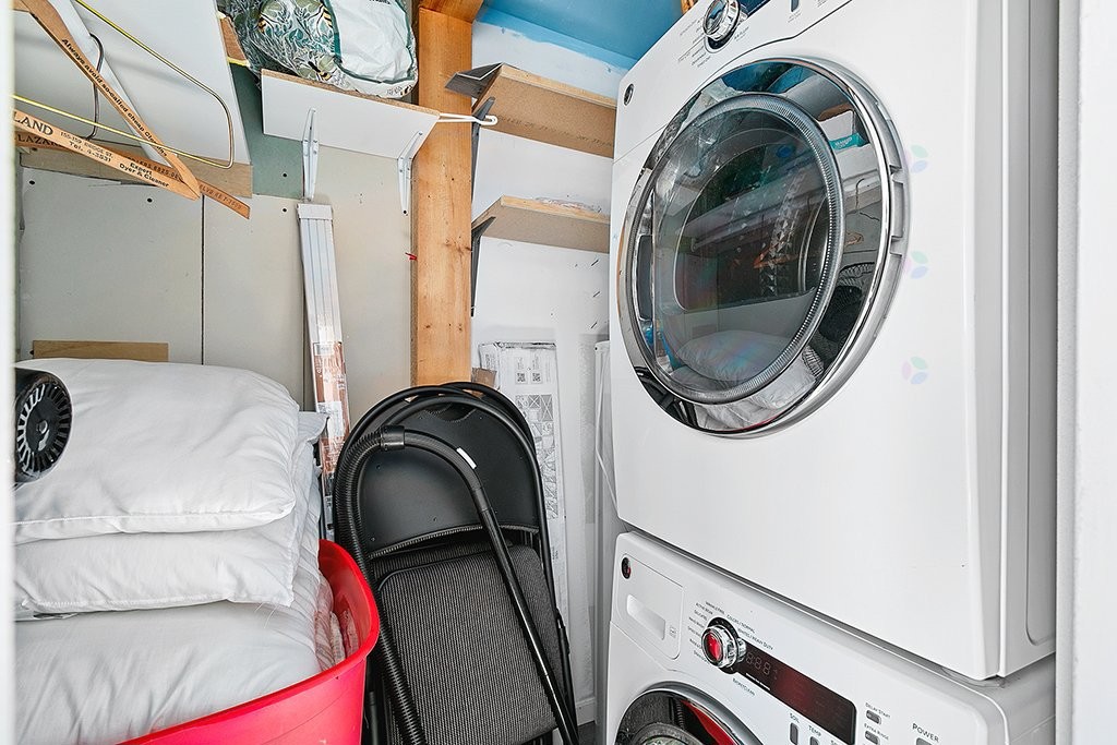 









1105


Ch. de la Pointe-Indienne

,
Pontiac,




QC
J0X2V0

