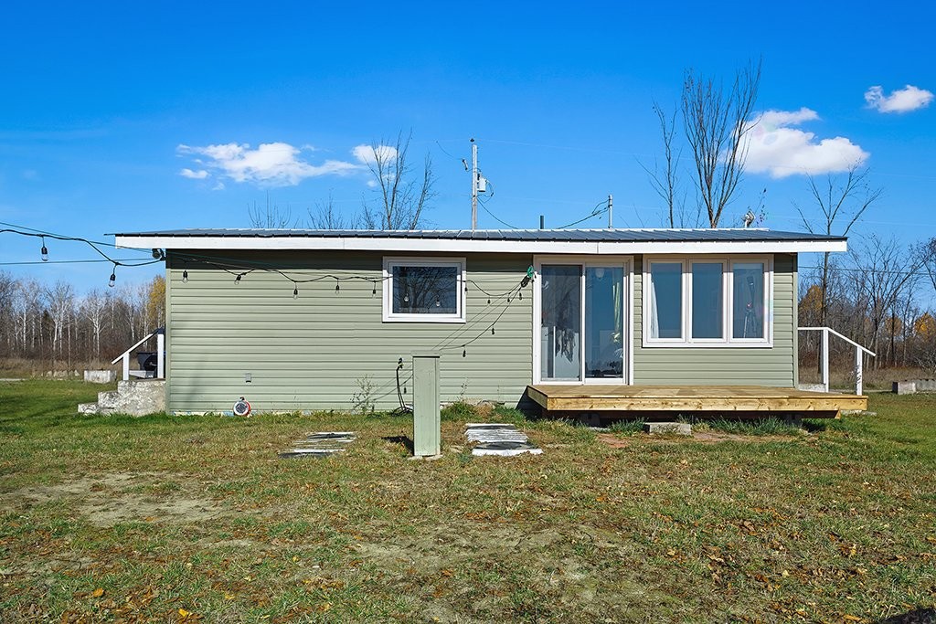 









1105


Ch. de la Pointe-Indienne

,
Pontiac,




QC
J0X2V0

