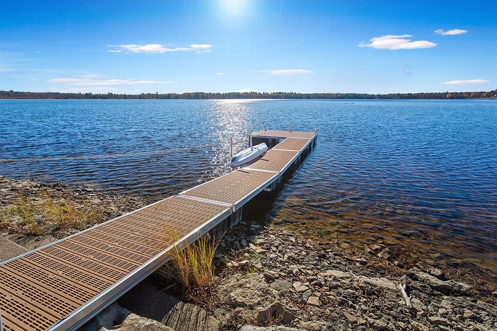 









1105


Ch. de la Pointe-Indienne

,
Pontiac,




QC
J0X2V0

