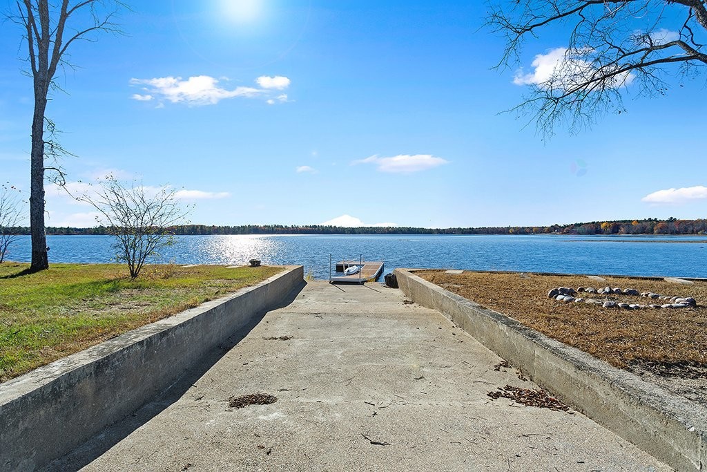 









1105


Ch. de la Pointe-Indienne

,
Pontiac,




QC
J0X2V0

