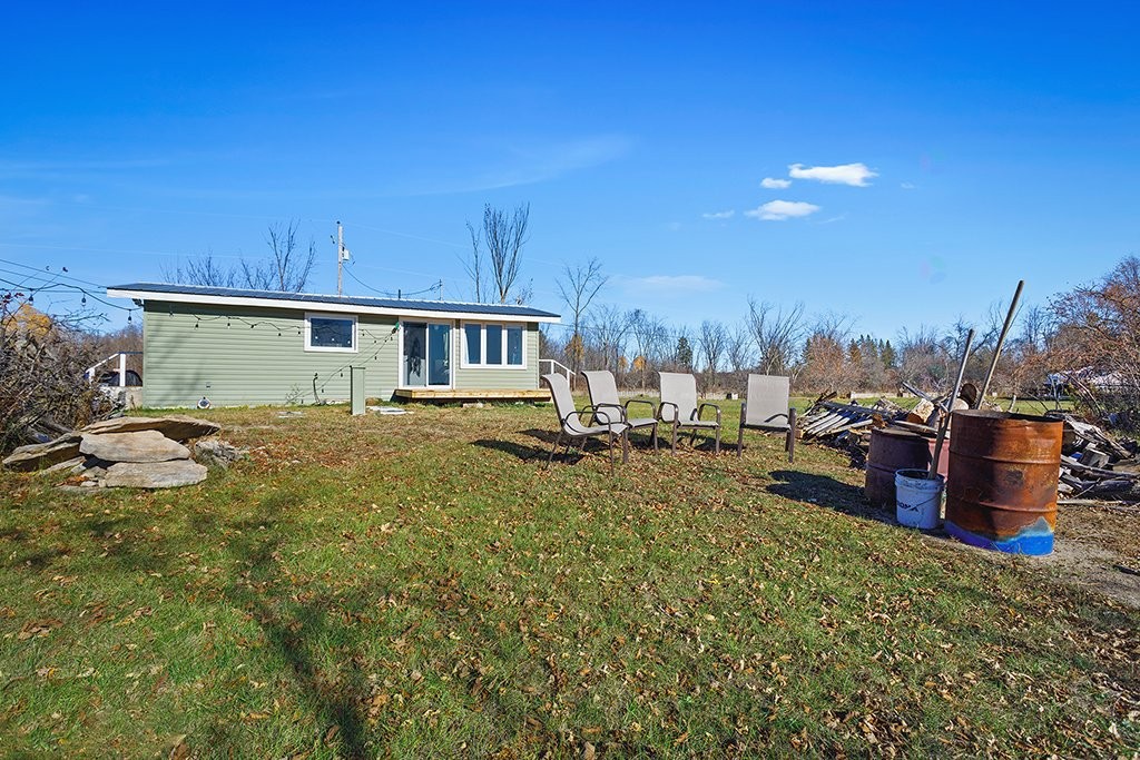 









1105


Ch. de la Pointe-Indienne

,
Pontiac,




QC
J0X2V0

