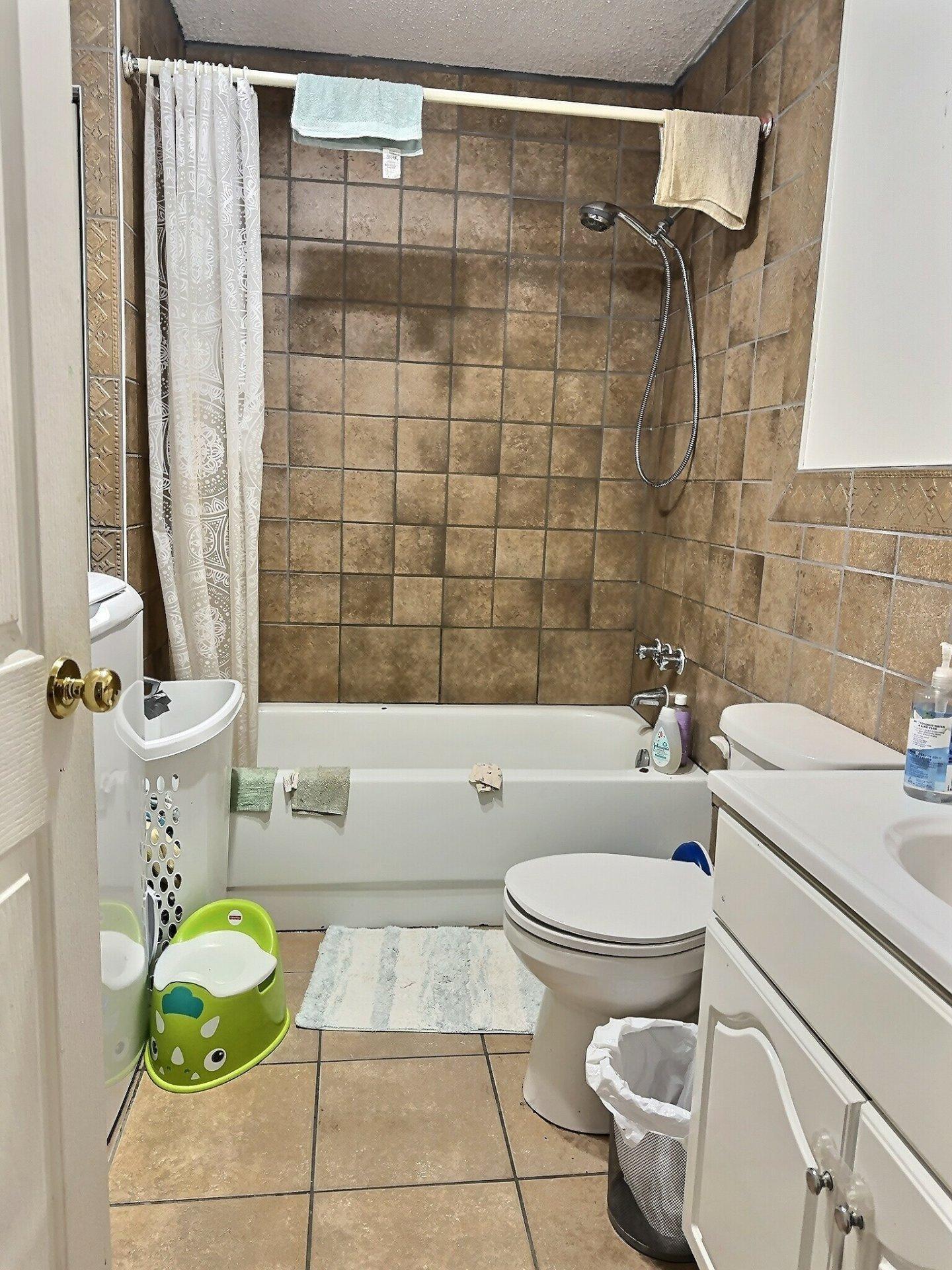 









196


2e Avenue

,
Témiscaming,




QC
J0Z3R0

