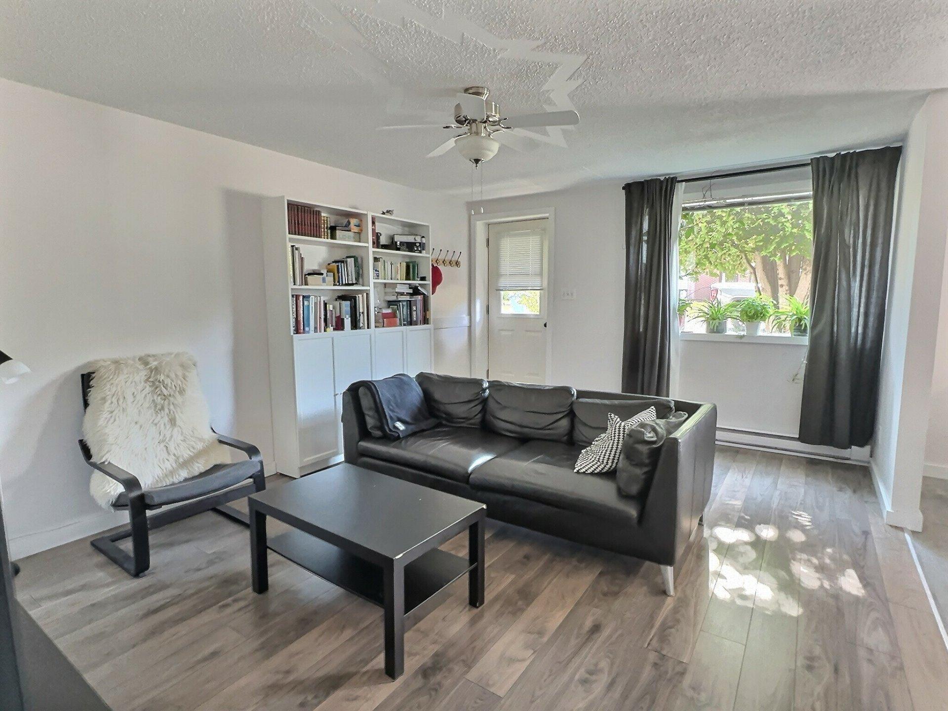 









196


2e Avenue

,
Témiscaming,




QC
J0Z3R0

