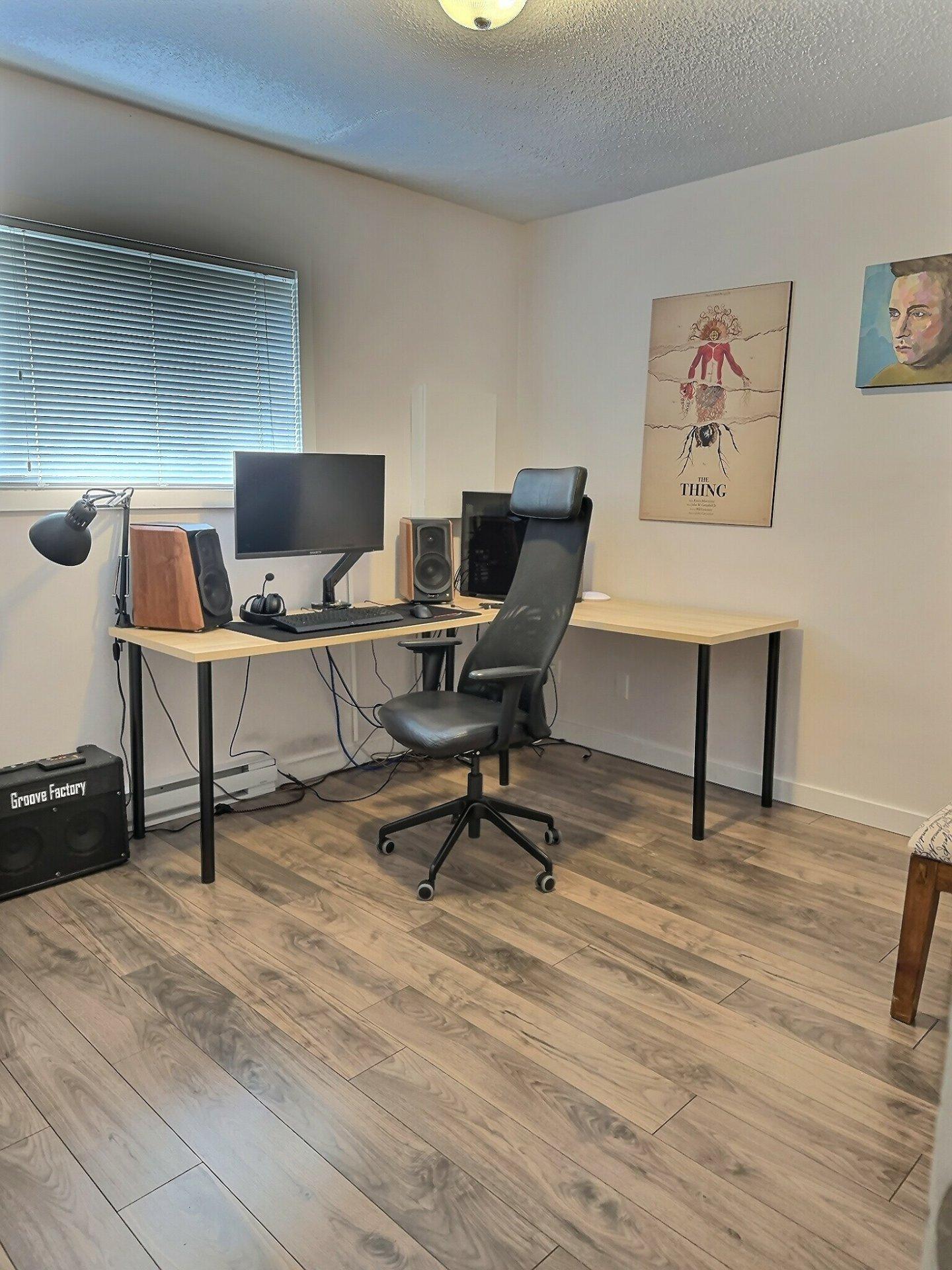 









196


2e Avenue

,
Témiscaming,




QC
J0Z3R0

