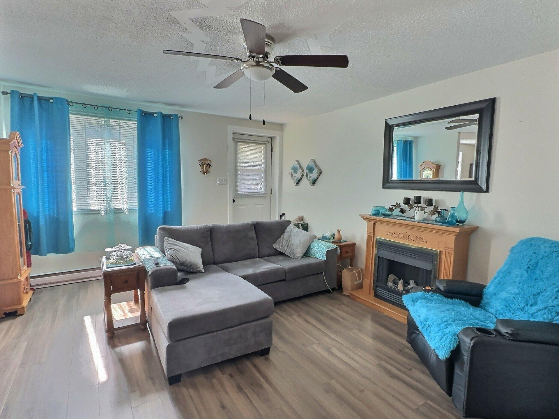 









196


2e Avenue

,
Témiscaming,




QC
J0Z3R0

