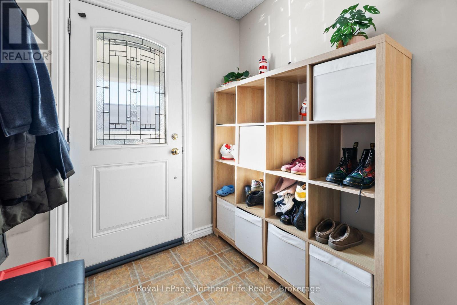 












478 FIRST AVENUE W

,
North Bay (Central),




Ontario
P1B3C4

