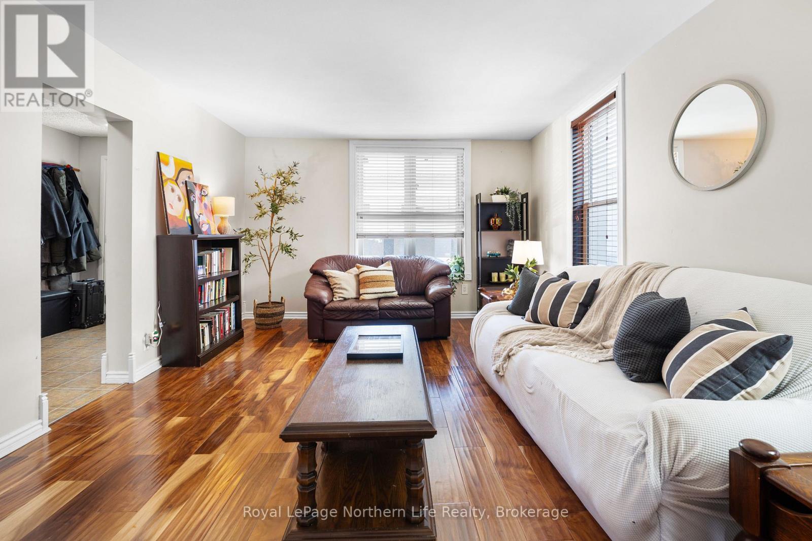 












478 FIRST AVENUE W

,
North Bay (Central),




Ontario
P1B3C4

