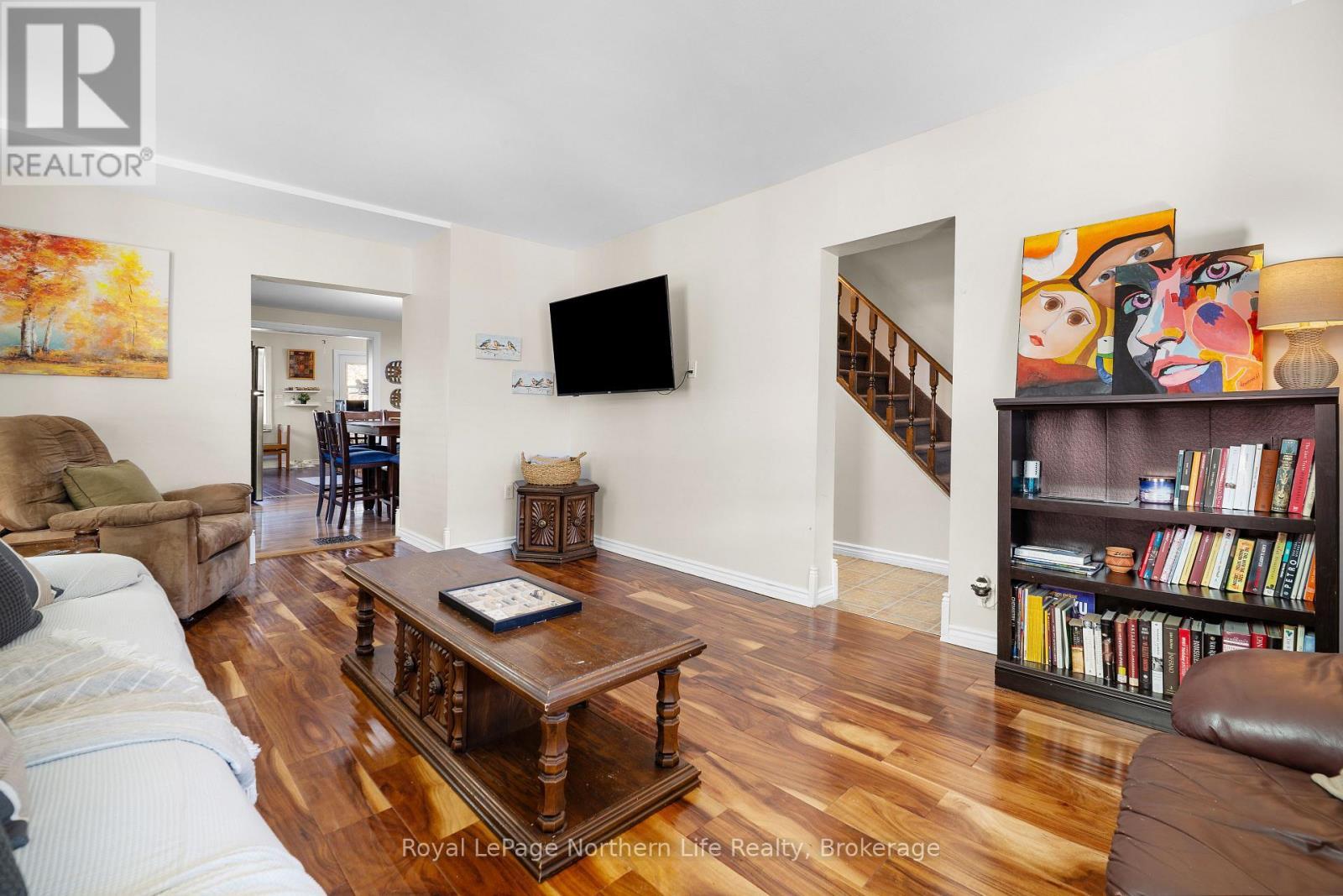 












478 FIRST AVENUE W

,
North Bay (Central),




Ontario
P1B3C4

