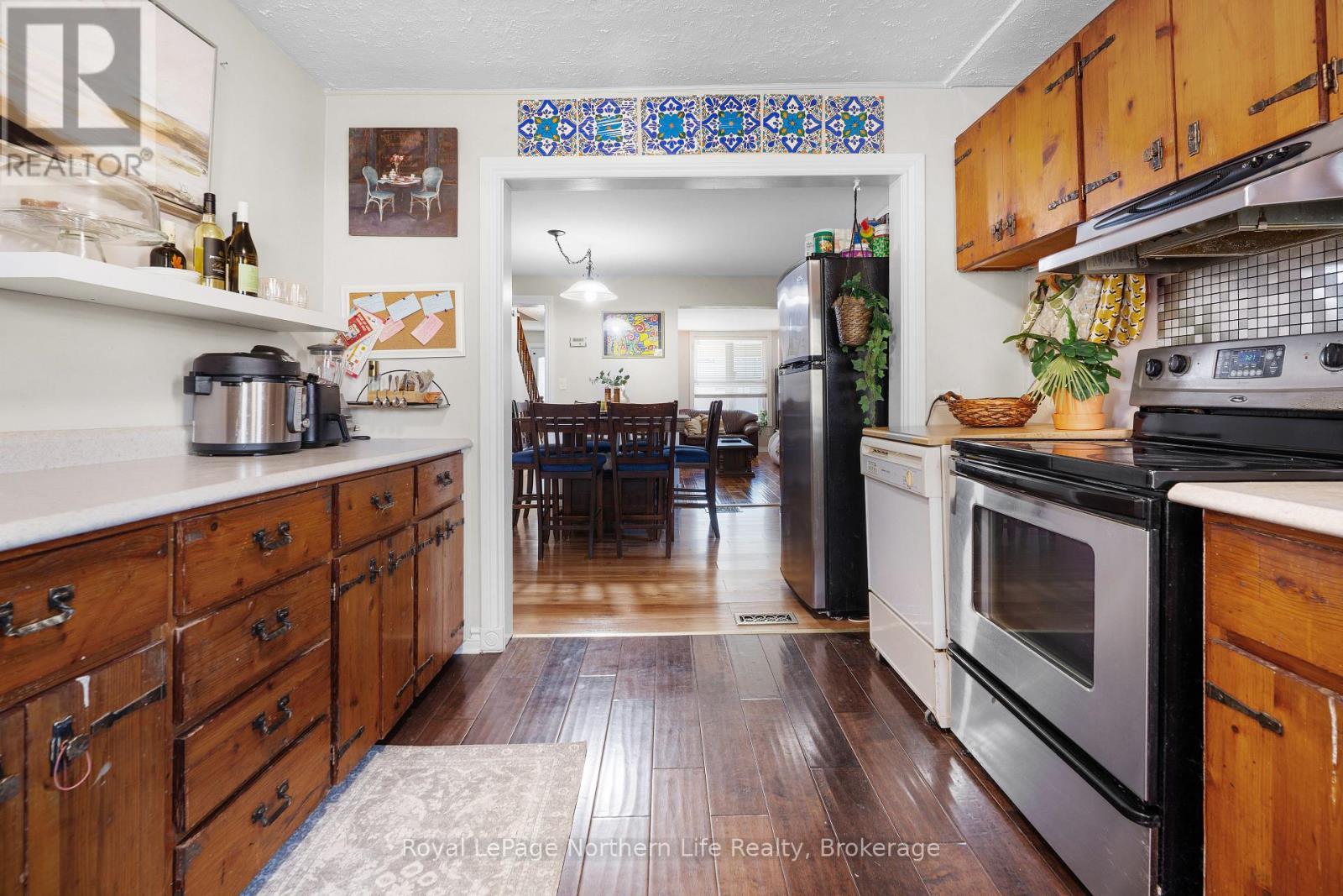 












478 FIRST AVENUE W

,
North Bay (Central),




Ontario
P1B3C4

