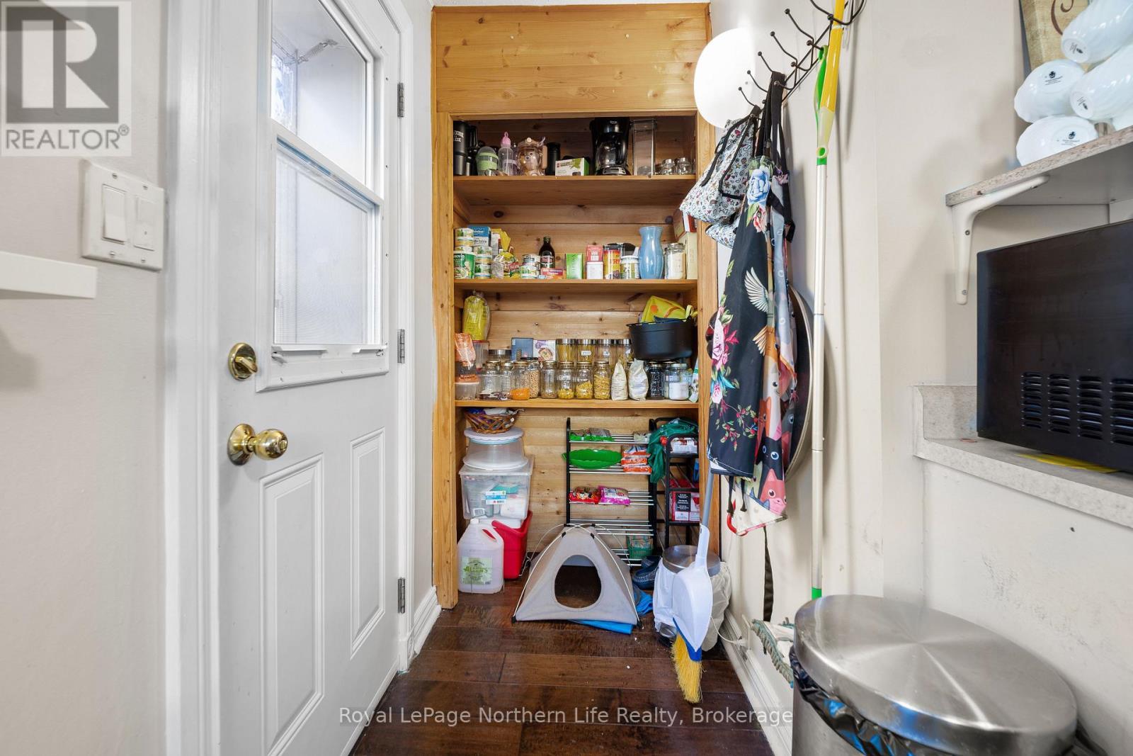 












478 FIRST AVENUE W

,
North Bay (Central),




Ontario
P1B3C4

