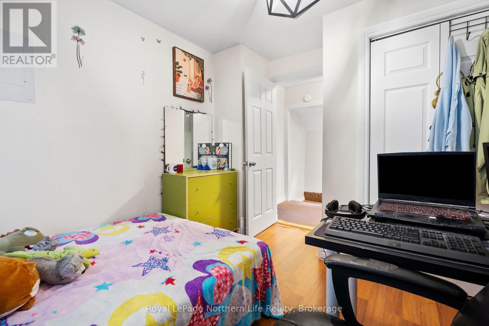 












478 FIRST AVENUE W

,
North Bay (Central),




Ontario
P1B3C4

