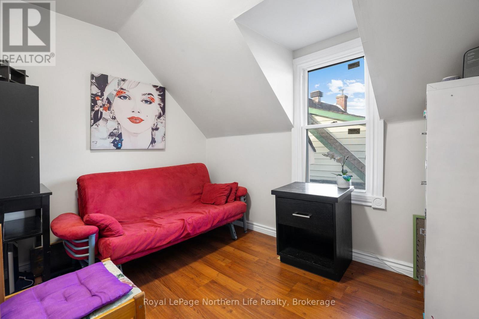 












478 FIRST AVENUE W

,
North Bay (Central),




Ontario
P1B3C4

