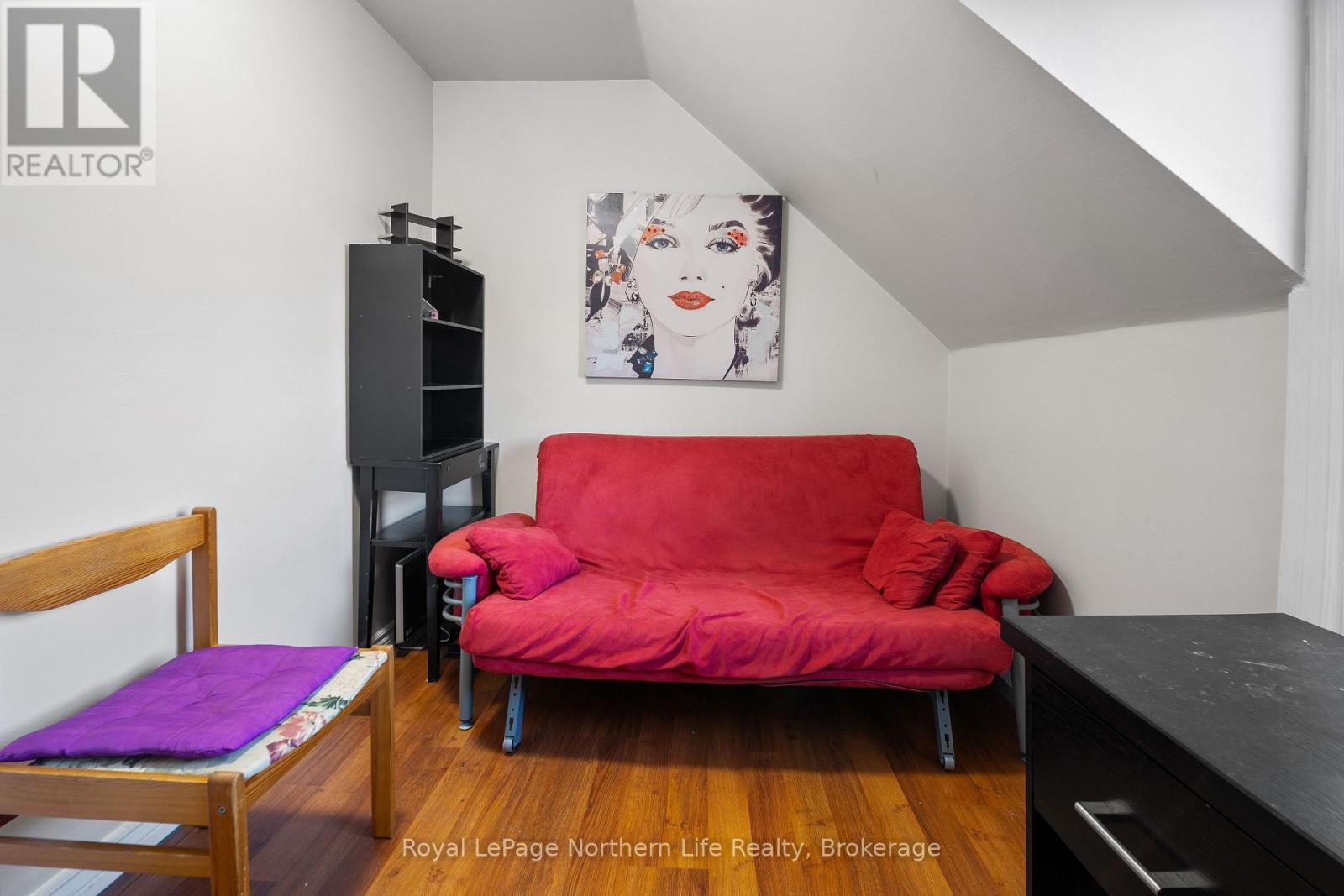 












478 FIRST AVENUE W

,
North Bay (Central),




Ontario
P1B3C4

