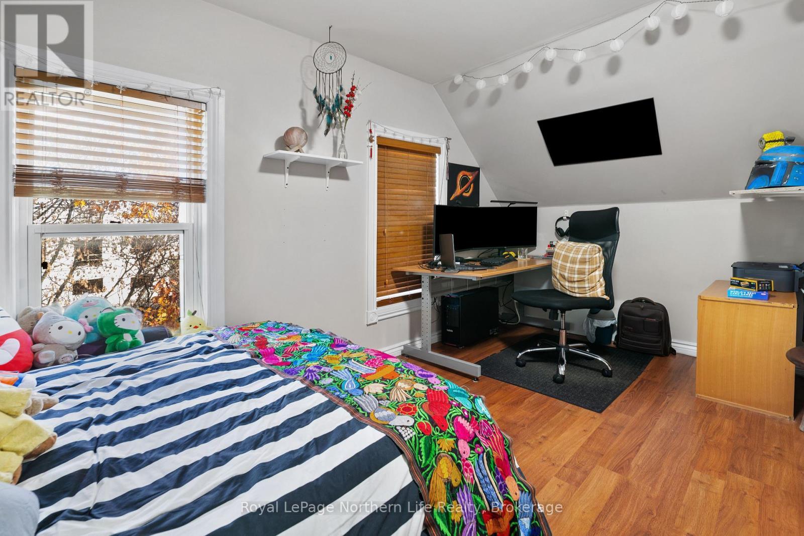 












478 FIRST AVENUE W

,
North Bay (Central),




Ontario
P1B3C4

