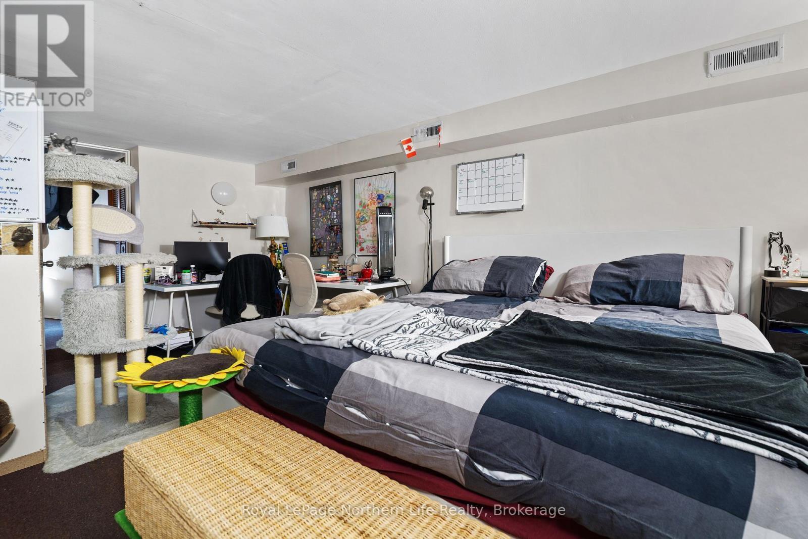 












478 FIRST AVENUE W

,
North Bay (Central),




Ontario
P1B3C4

