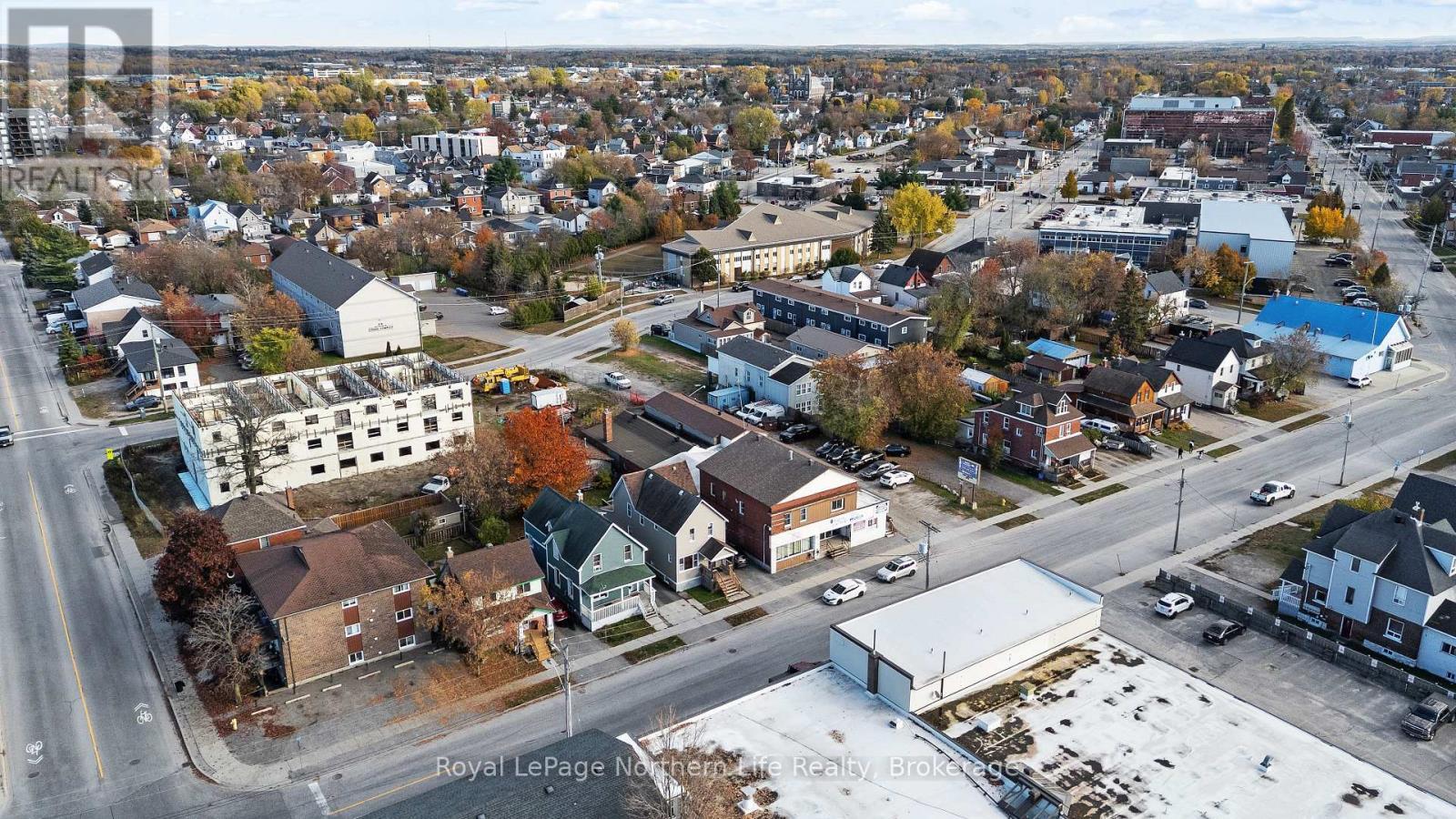 












478 FIRST AVENUE W

,
North Bay (Central),




Ontario
P1B3C4

