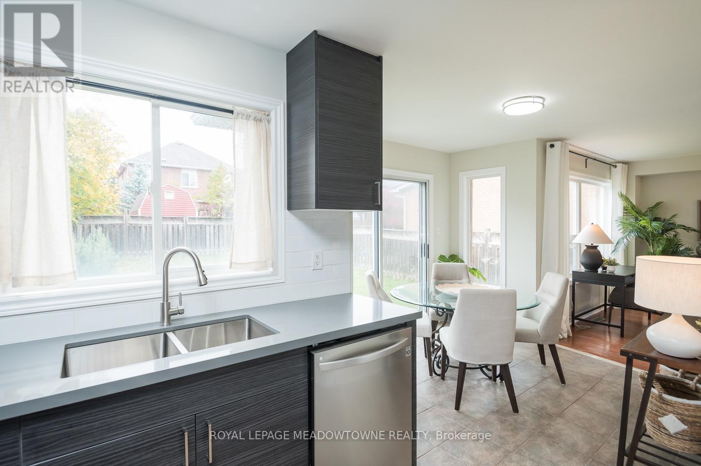 












1311 WELLER CROSSING

,
Milton,




Ontario
L9T6K4

